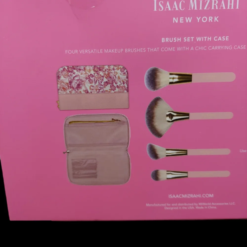 Isaac Mizrahi Make Up Brush Set w/ Case NWOT